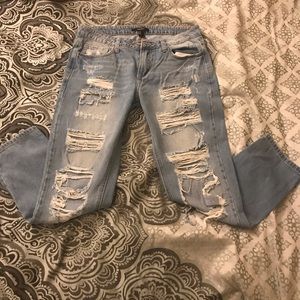 Forever 21 ripped jeans🥳